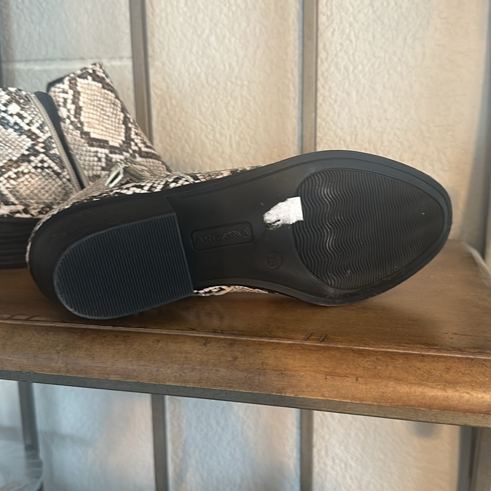 New! Snakeskin Ankle Boots - Picture 11 of 12